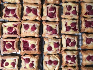 Chez Nous Dinners, Daria Souvorova, Memorial Day Cookout, Raspberry Hand Pies